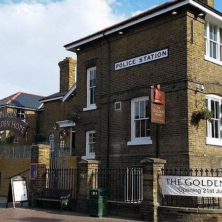 Hotel The Golden Hope Wetherspoon Sittingbourne Esterno foto