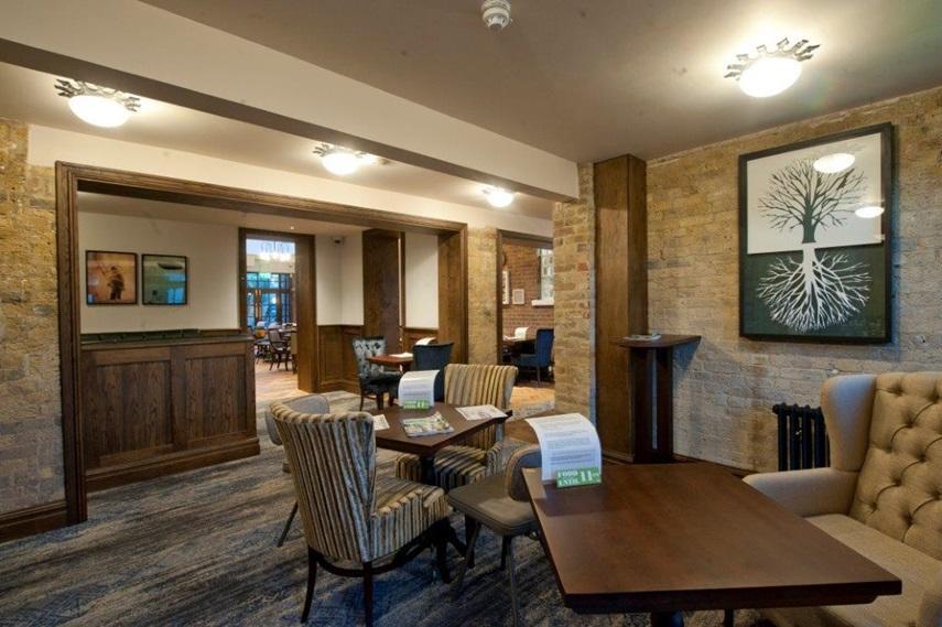 Hotel The Golden Hope Wetherspoon Sittingbourne Esterno foto