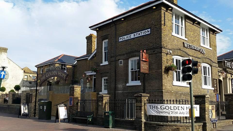 Hotel The Golden Hope Wetherspoon Sittingbourne Esterno foto